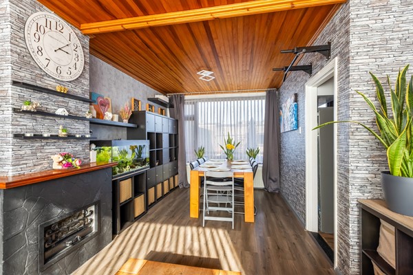 Foto - Te koop: Tussenwoning in Fijnaart